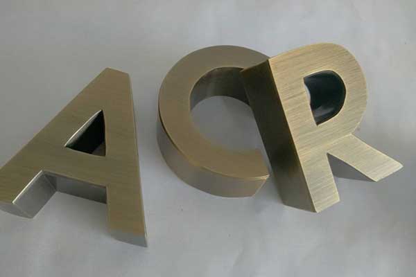 廣告字雕刻機(jī)樣品 廣告字雕刻機(jī)樣品