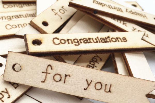 廣告用雕刻機加工字母牌掛件 廣告用雕刻機加工字母牌掛件