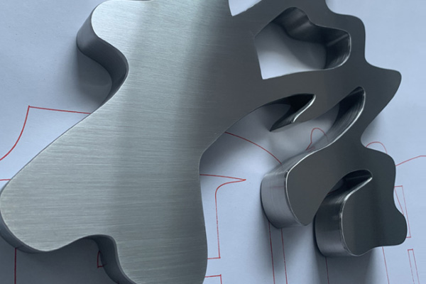 雕刻機(jī)加工的金屬字 雕刻機(jī)加工的金屬字