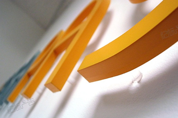 廣告雕刻機加工廣告字 廣告雕刻機加工廣告字