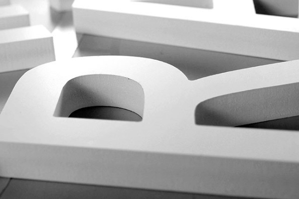 廣告雕刻機加工的PVC字 廣告雕刻機加工的PVC字