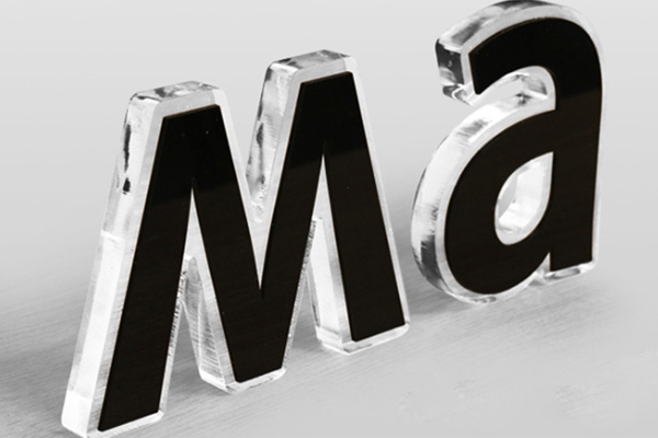 廣告雕刻機加工好的水晶字 廣告雕刻機加工好的水晶字