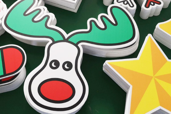 雕刻機(jī)加工異形板材 雕刻機(jī)加工異形板材