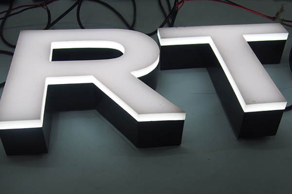 廣告雕刻機加工廣告字 廣告雕刻機加工廣告字