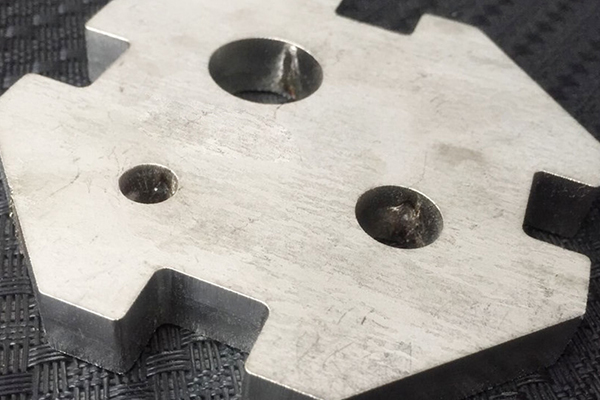 激光切割機加工的金屬樣品 激光切割機加工的金屬樣品