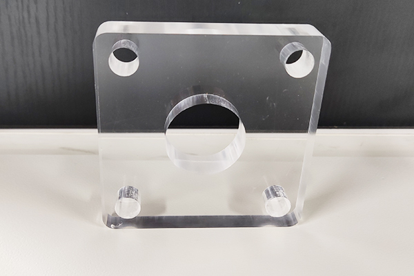 得馬-Z3高速巡邊雕刻機裁切的亞克力 得馬-Z3高速巡邊雕刻機裁切的亞克力