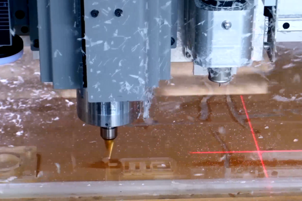 得馬Z3-高速巡邊雕刻機 得馬Z3-高速巡邊雕刻機