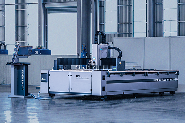 得馬-X7工業光纖激光切割機 得馬-X7工業光纖激光切割機