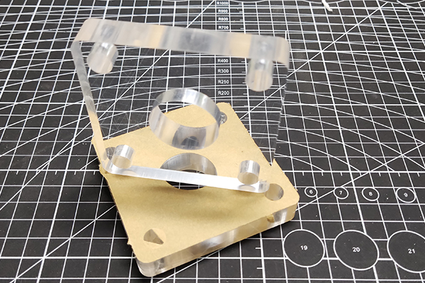 得馬Z3高速巡邊雕刻機加工的亞克力 得馬Z3高速巡邊雕刻機加工的亞克力