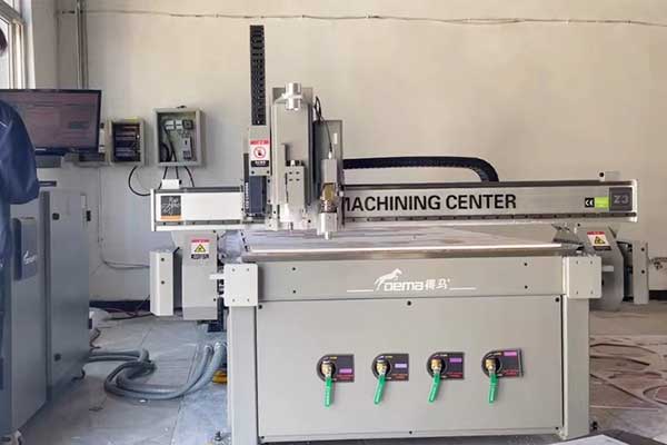 得馬Z3高速巡邊雕刻機(jī) 得馬Z3高速巡邊雕刻機(jī)