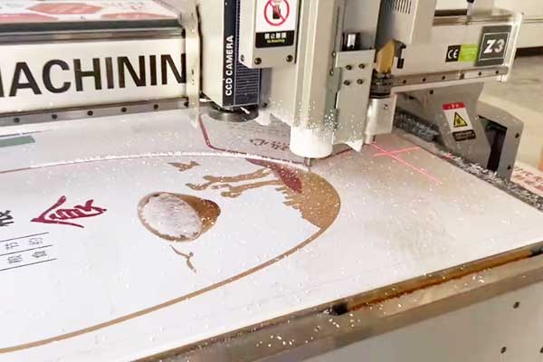 得馬Z3高速巡邊雕刻機(jī)加工PVC 得馬Z3高速巡邊雕刻機(jī)加工PVC