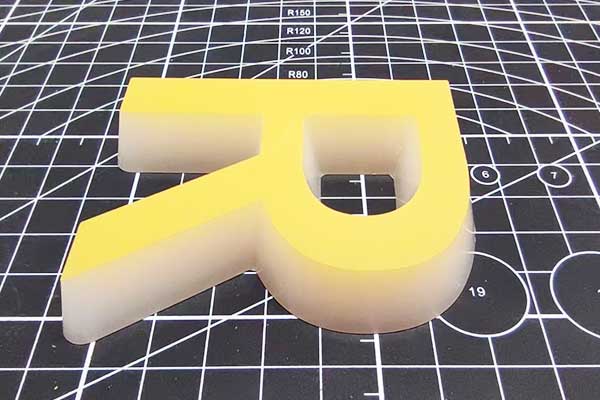 得馬Z3高速巡邊雕刻機切割的亞克力 得馬Z3高速巡邊雕刻機切割的亞克力