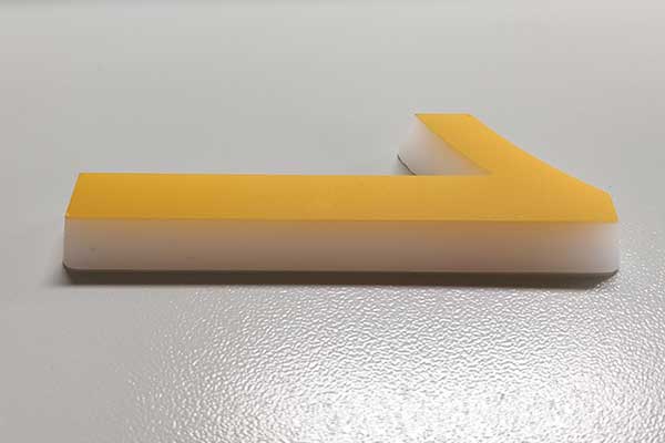 得馬Z3巡邊高速雕刻機(jī)切割的亞克力 得馬Z3巡邊高速雕刻機(jī)切割的亞克力