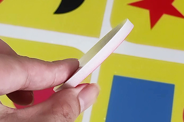 得馬Z3高速巡邊雕刻機加工的KT板 得馬Z3高速巡邊雕刻機加工的KT板