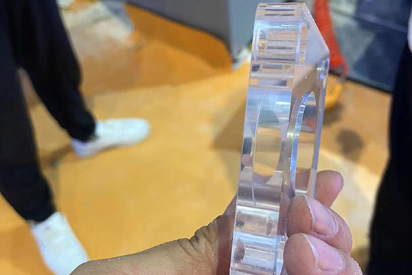 得馬巡邊雕刻機切割亞克力 得馬巡邊雕刻機切割亞克力