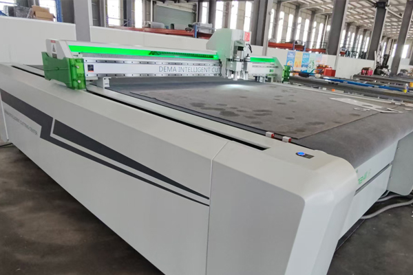 得馬高速裁切機F11 得馬高速裁切機F11